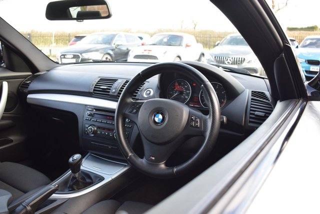 2012 BMW 1 Series 2L M Sport 2dr - Photo 11