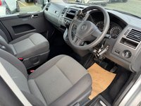 USED 2015 64 VOLKSWAGEN TRANSPORTER 2.0 TD T30 SE 4dr Diesel DSG L1 H1 (211 g/km, 138 bhp) WAV 