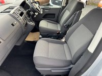 USED 2015 64 VOLKSWAGEN TRANSPORTER 2.0 TD T30 SE 4dr Diesel DSG L1 H1 (211 g/km, 138 bhp) WAV 