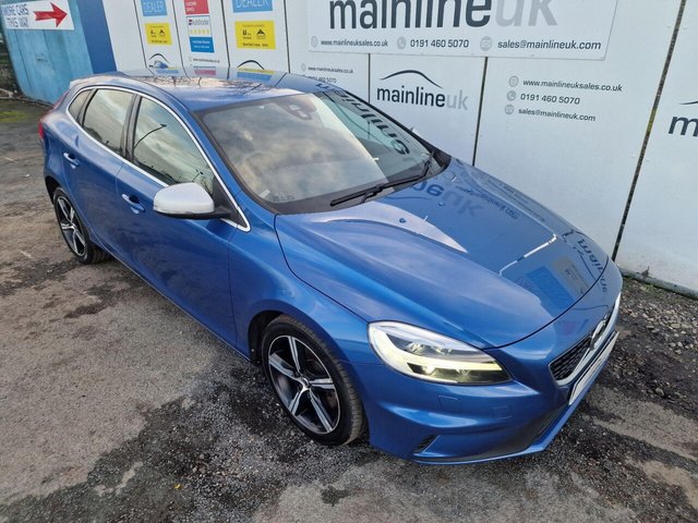 2016 VOLVO V40 - Photo 4