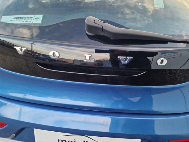 2016 VOLVO V40 - Photo 8