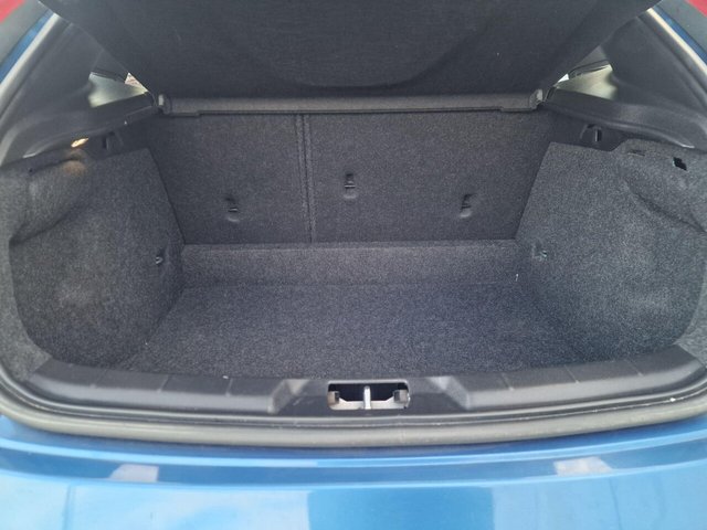 2016 VOLVO V40 - Photo 3