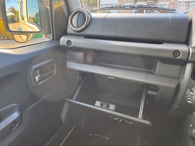 2025 SUZUKI JIMNY - Photo 11