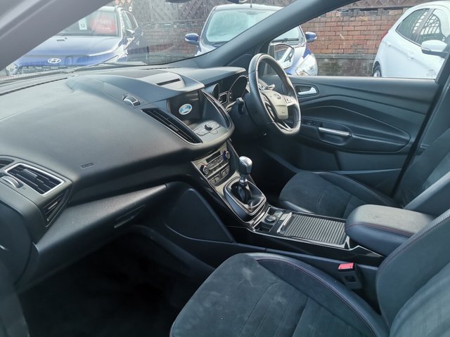 2019 FORD KUGA - Photo 9