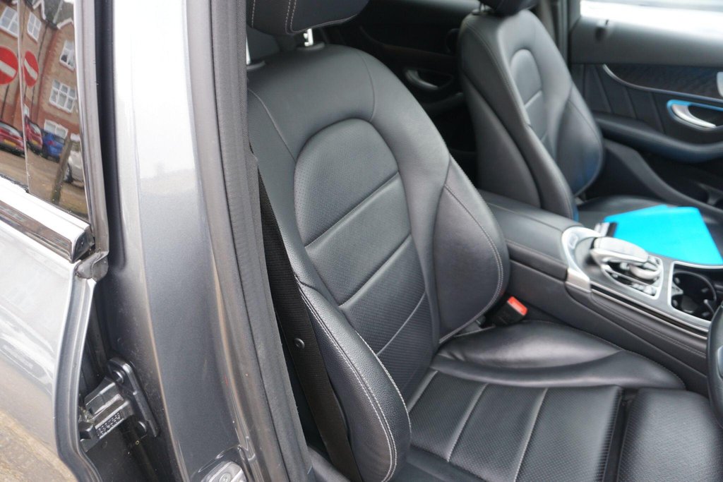 USED 2017 67 MERCEDES-BENZ GLC 2.1 GLC250d AMG Line (Premium) Coupe G-Tronic 4MATIC Euro 6 (s/s) 5dr SERVICE HISTORY/JUST ARRIVED!!