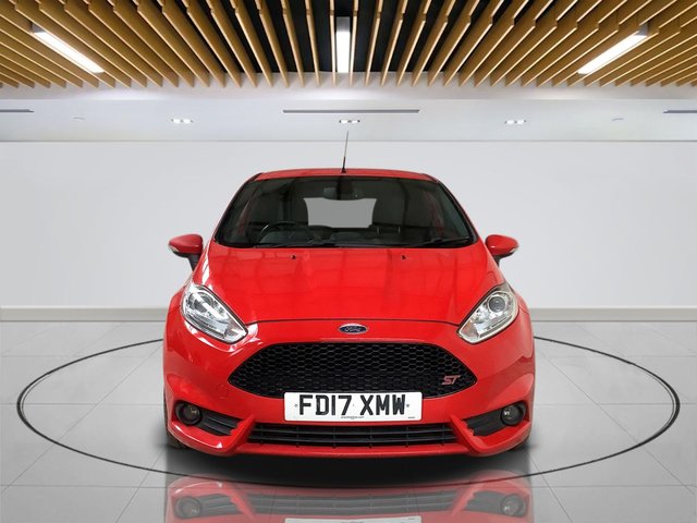 2017 Ford Fiesta - Photo 2