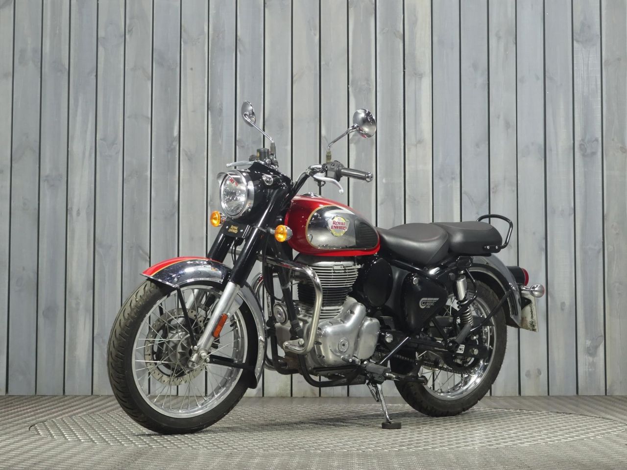ROYAL ENFIELD Classic 350