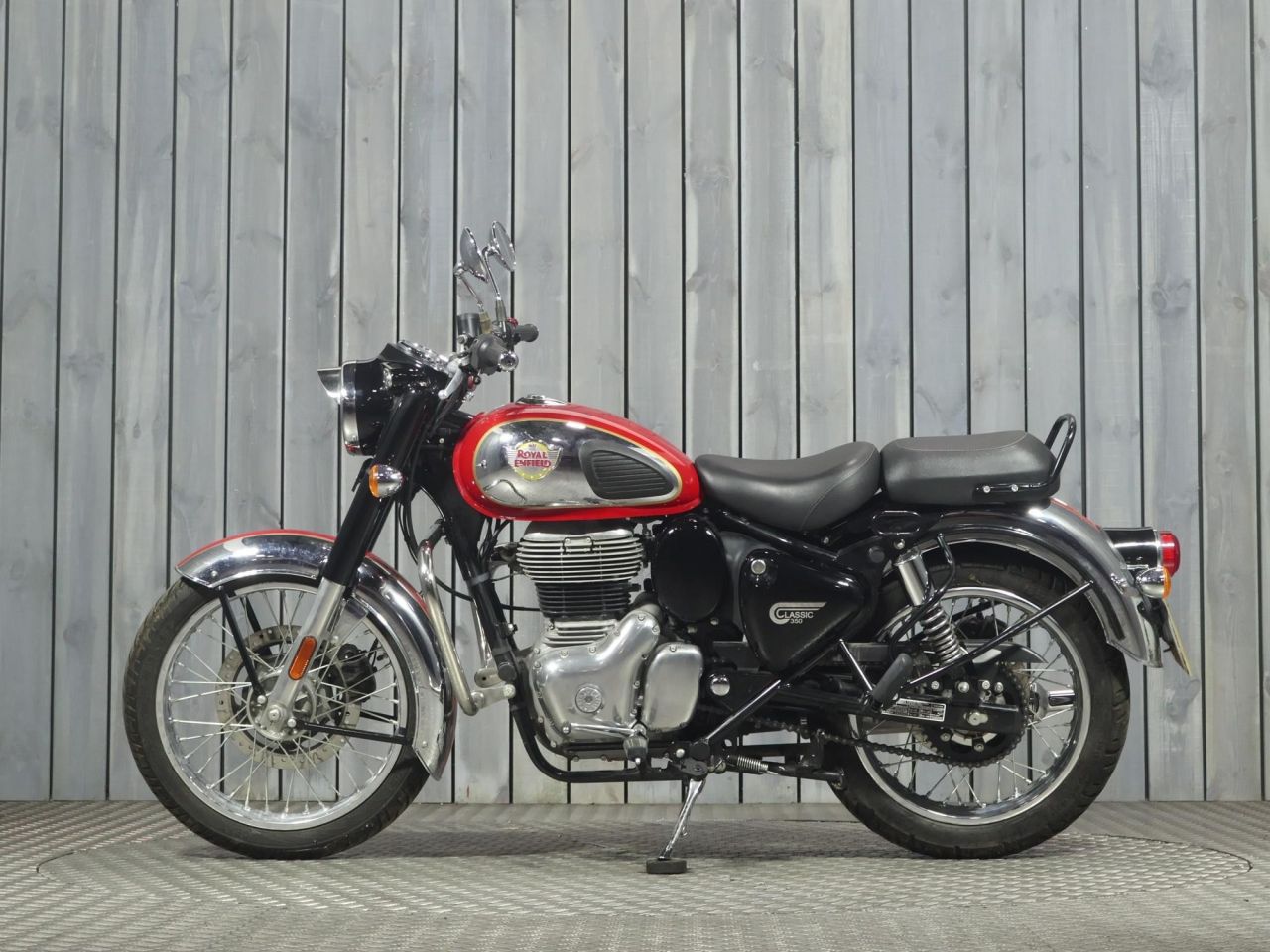 ROYAL ENFIELD Classic 350
