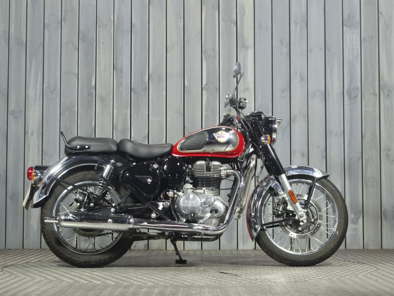 ROYAL ENFIELD Classic 350