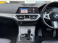 USED 2021 71 BMW 3 SERIES 2.0 330e 12kWh M Sport Saloon 4dr Petrol Plug-in Hybrid Auto Euro 6 (s/s) (292 ps) Full BMW Service History  |  1 Owner From Brand New  |  2 Keys
