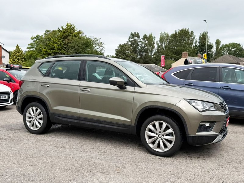 2017 SEAT Ateca in green — photo 2 of 29