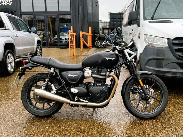 2017 17 Triumph Street Twin - BUY ONLINE 24 HRS A DAY - FINANCE AVAILABLE - ALL TYPES OF CREDIT ACCEPTED -