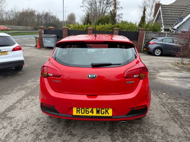 2014 KIA CEED 1.6 CRDi EcoDynamics 2 Hatchback 5dr Diesel Manual Euro 5 (s/s) (126 bhp) - Photo 4