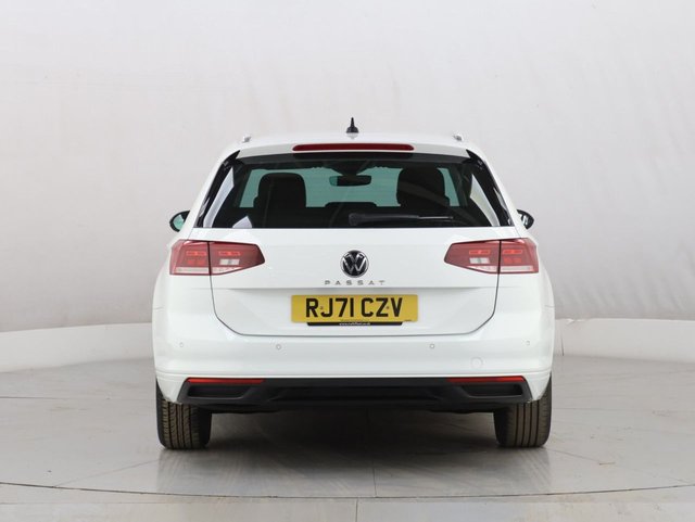 2022 Volkswagen Passat 2L Sel 5dr - Photo 9