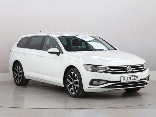 2022 Volkswagen Passat 2L Sel 5dr - Photo 2