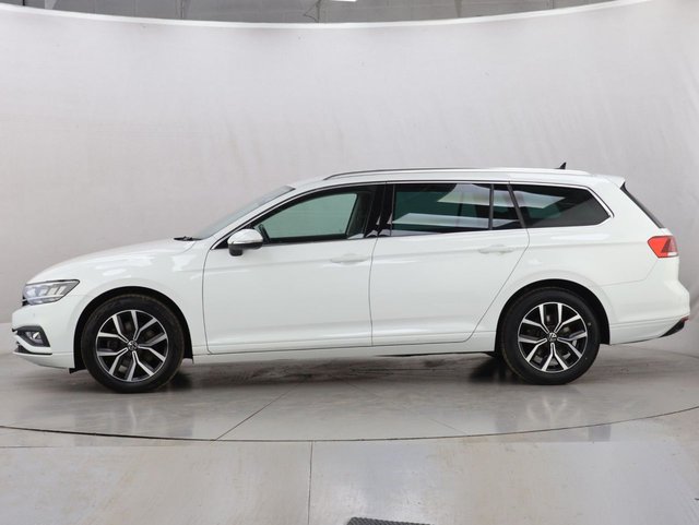 2022 Volkswagen Passat 2L Sel 5dr - Photo 6