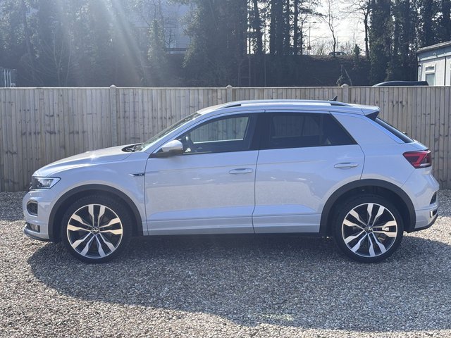 2021 VOLKSWAGEN T-ROC - Photo 2