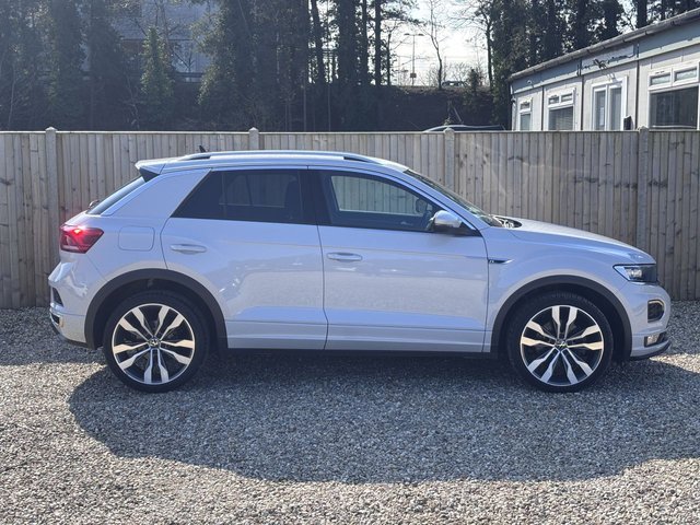 2021 VOLKSWAGEN T-ROC - Photo 8