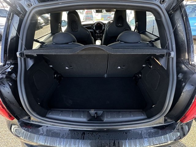 2021 MINI HATCH - Photo 11