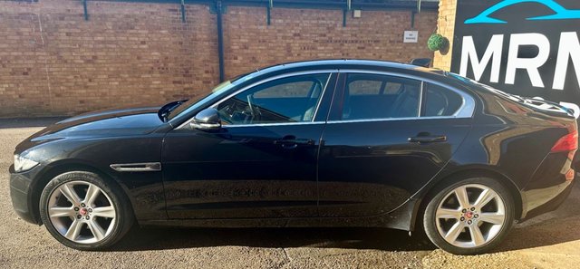 2016 JAGUAR XE 2.0d Portfolio Saloon 4dr Diesel Auto AWD Euro 6 (s/s) (180 ps) - Photo 8