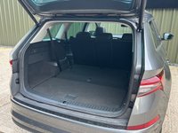 USED 2022 22 SKODA KODIAQ 2.0 TDI Laurin & Klement SUV 5dr Diesel DSG 4WD Euro 6 (s/s) (7 Seat) (200 ps) 