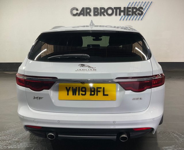 2019 JAGUAR XF 2.0i Portfolio GPF Sportbrake 5dr Petrol Auto Euro 6 (s/s) (250 ps) - Photo 6