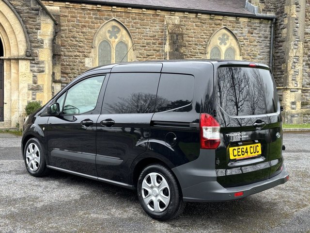 2015 Ford Transit Courier 1.5L Trend 5dr - Photo 6