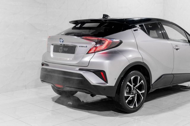 2017 Toyota C-HR 1.8L Dynamic 5dr - Photo 4