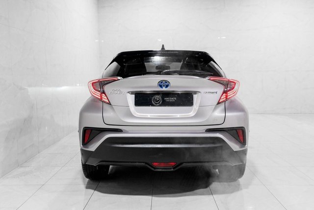 2017 Toyota C-HR 1.8L Dynamic 5dr - Photo 6