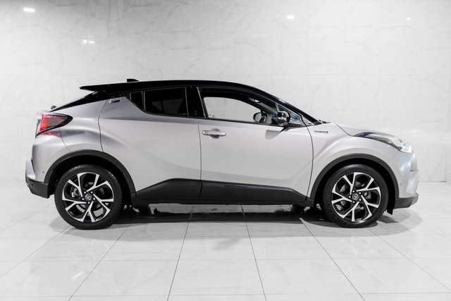 2017 Toyota C-HR 1.8L Dynamic 5dr - Photo 10