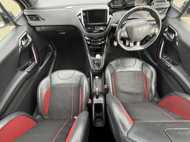 2016 PEUGEOT 208 - Photo 11