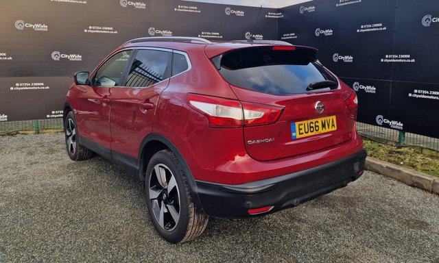 2016 NISSAN QASHQAI 1.2 DIG-T N-Connecta 2WD Euro 6 (s/s) 5dr - Photo 5