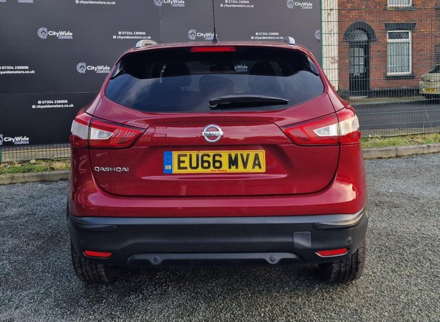 2016 NISSAN QASHQAI 1.2 DIG-T N-Connecta 2WD Euro 6 (s/s) 5dr - Photo 6