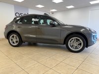USED 2014 52 PORSCHE MACAN 3.0 TD V6 S SUV 5dr Diesel PDK 4WD Euro 6 (s/s) (258 ps) BROWN LEATHER, AIR CONDITIONING, PANORAMIC ROOF SYSTEM, HEATED FRONT SEATS, PCM, REVERSE CAMERA INC PARK ASSIST FRONT & REAR, BI XENONS, CRUISE CONTROL, BOSE SURROUND SOUND SYSTEM, TELEPHOEN MODULE, 19&rdquo; MACAN TURBO ALLOY WHEELS, HIGH GLOSS WINDOW TRIMS IN BLACK, MULTI FUNCTION STEERING WHEEL,  AUTOMATIC DIM INTERIOR & EXTERIOR MIRRORS