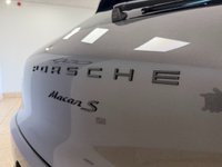 USED 2014 52 PORSCHE MACAN 3.0 TD V6 S SUV 5dr Diesel PDK 4WD Euro 6 (s/s) (258 ps) BROWN LEATHER, AIR CONDITIONING, PANORAMIC ROOF SYSTEM, HEATED FRONT SEATS, PCM, REVERSE CAMERA INC PARK ASSIST FRONT & REAR, BI XENONS, CRUISE CONTROL, BOSE SURROUND SOUND SYSTEM, TELEPHOEN MODULE, 19&rdquo; MACAN TURBO ALLOY WHEELS, HIGH GLOSS WINDOW TRIMS IN BLACK, MULTI FUNCTION STEERING WHEEL,  AUTOMATIC DIM INTERIOR & EXTERIOR MIRRORS