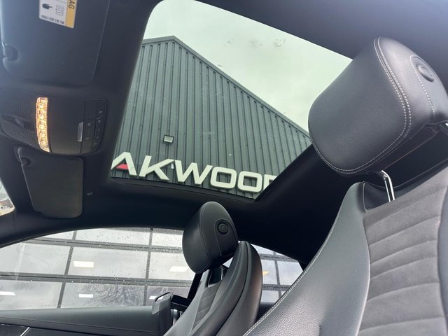 2018 Mercedes-Benz E-CLASS - Photo 5