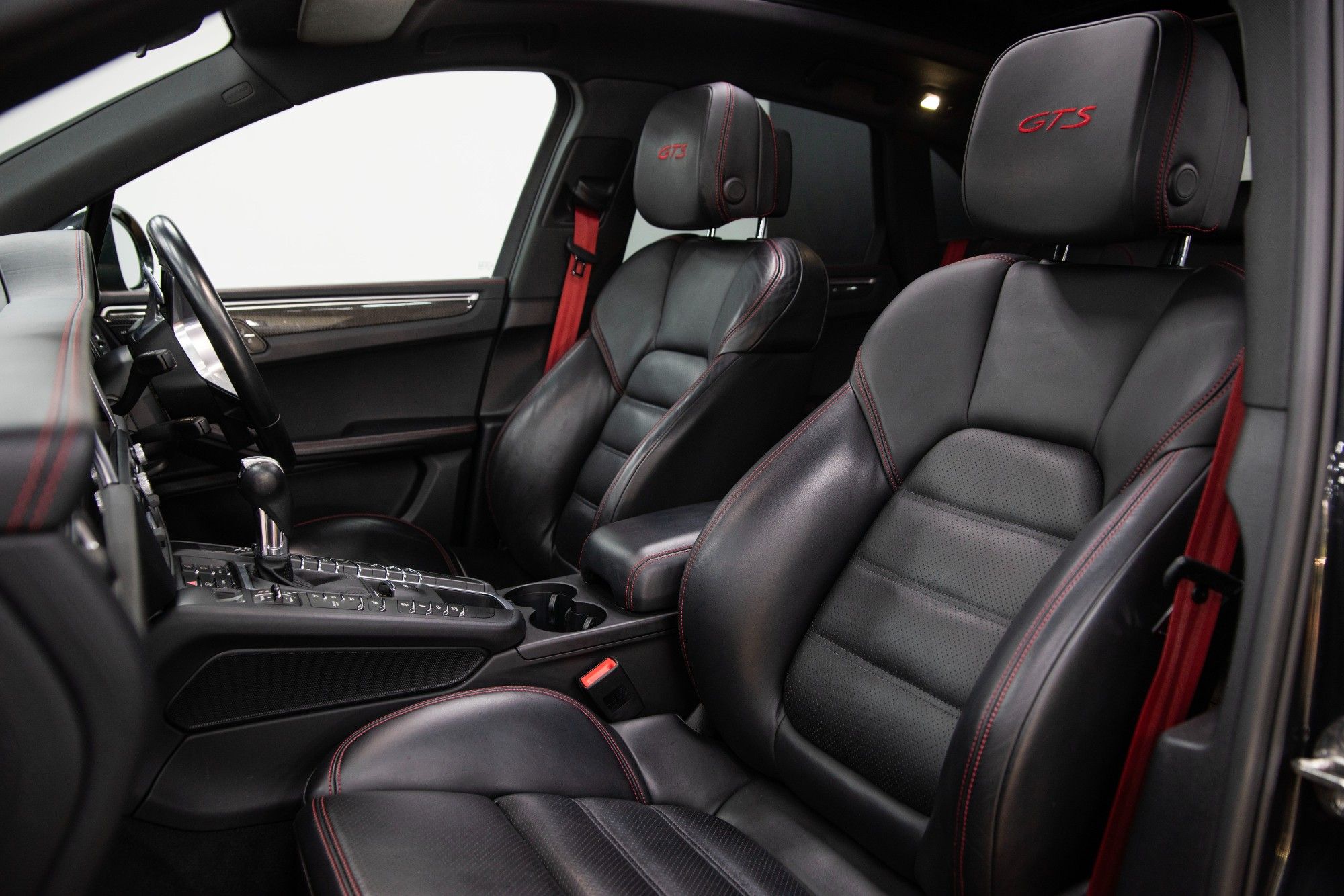 USED 2021 21 PORSCHE MACAN 2.9T V6 GTS SUV  