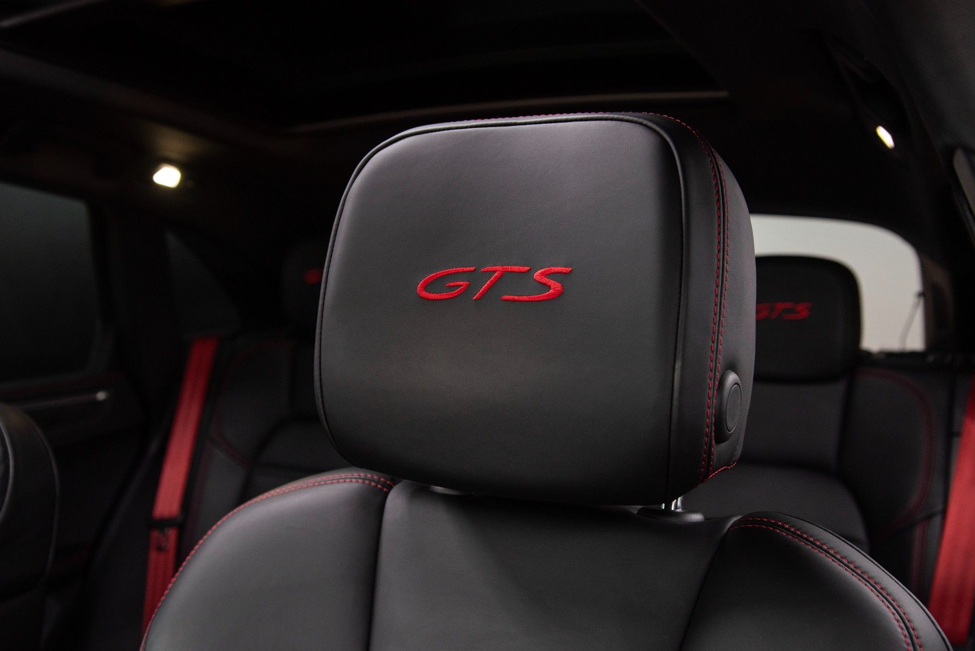 USED 2021 21 PORSCHE MACAN 2.9T V6 GTS SUV  