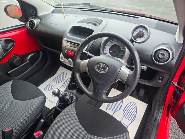 2014 TOYOTA AYGO - Photo 4
