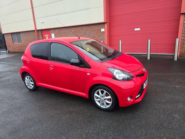 2014 TOYOTA AYGO - Photo 2