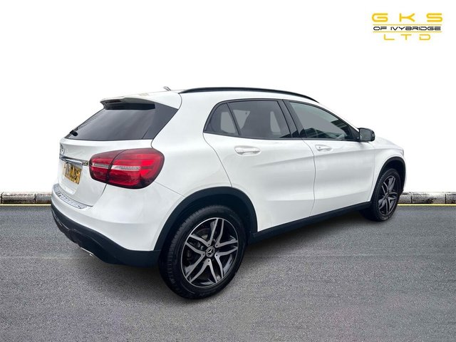 2019 Mercedes-Benz GLA - Photo 11