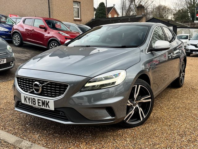 2018 VOLVO V40 1.5 T3 R-Design Pro Hatchback 5dr Petrol Auto Euro 6 (s/s) (152 ps) - Photo 3