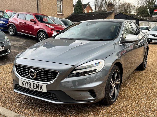 2018 VOLVO V40 1.5 T3 R-Design Pro Hatchback 5dr Petrol Auto Euro 6 (s/s) (152 ps) - Photo 4
