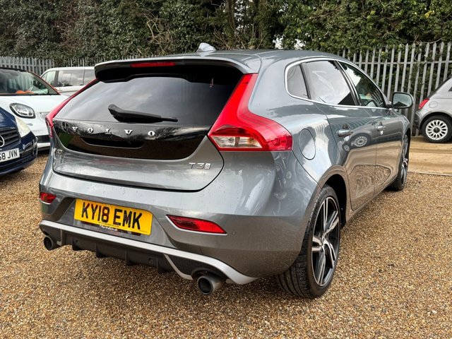 2018 VOLVO V40 1.5 T3 R-Design Pro Hatchback 5dr Petrol Auto Euro 6 (s/s) (152 ps) - Photo 8