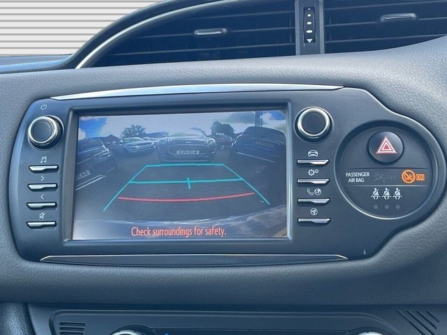 2019 TOYOTA YARIS 2019 1.5 VVT-h Icon Tech Hatchback 5dr Petrol Hybrid E-CVT Euro 6 (s/s) (100 ps) - Photo 7