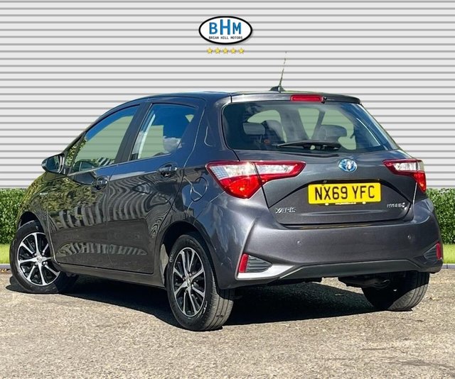 2019 TOYOTA YARIS 2019 1.5 VVT-h Icon Tech Hatchback 5dr Petrol Hybrid E-CVT Euro 6 (s/s) (100 ps) - Photo 12
