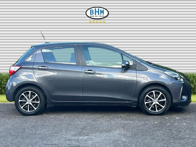 2019 TOYOTA YARIS 2019 1.5 VVT-h Icon Tech Hatchback 5dr Petrol Hybrid E-CVT Euro 6 (s/s) (100 ps) - Photo 2