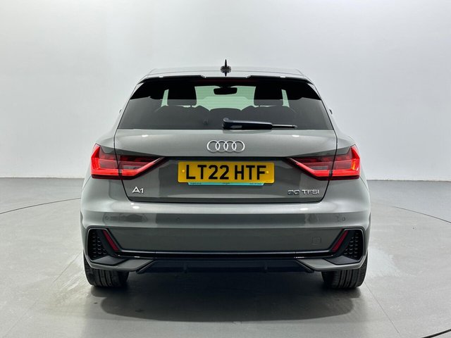 2022 Audi A1 - Photo 7