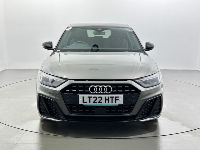 2022 Audi A1 - Photo 3