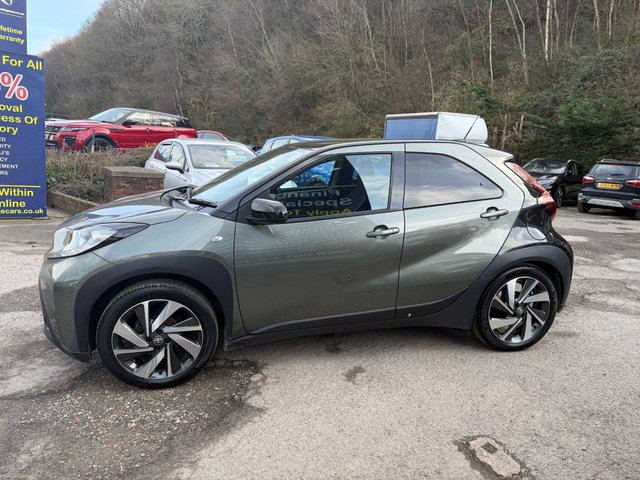 2023 TOYOTA AYGO X 2023/73 1.0 VVT-i Edge Hatchback 5dr Petrol x-shift Euro 6 (s/s) (72 ps), Only 14000 miles, Auto - Photo 10